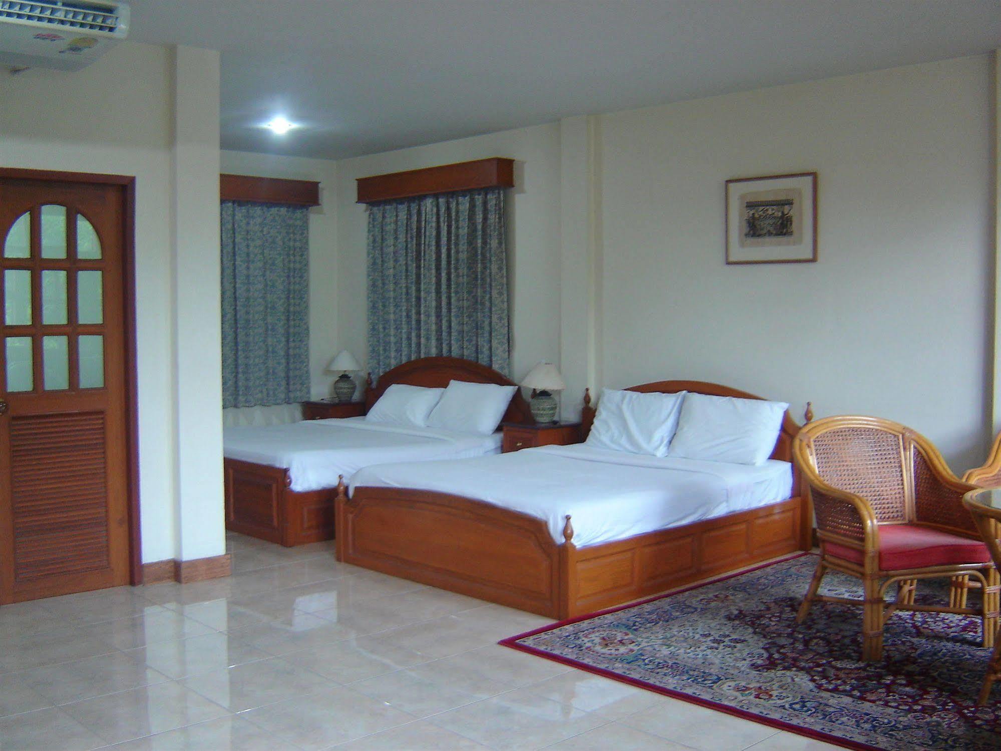 Golden Cupids Hotel เชียงใหม่ ภายนอก รูปภาพ